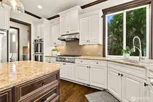 1453 244th Pl SE, Sammamish, WA 98075 - Photo 13