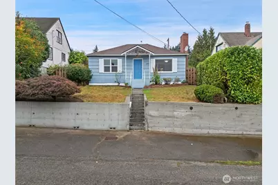 2447 N Wycoff Avenue, Bremerton, WA 98312 - Photo 1