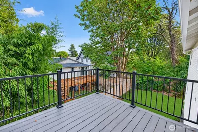 10238 Renton Avenue S, Seattle, WA 98178 - Photo 21
