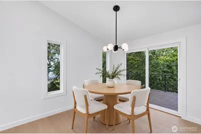 10238 Renton Avenue S, Seattle, WA 98178 - Photo 9