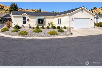 1206 Marble Street, Wenatchee, WA 98801 - Photo 1