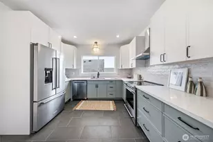 317 NE 58th St, Seattle, WA 98105 - Photo 11