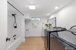 317 NE 58th St, Seattle, WA 98105 - Photo 29