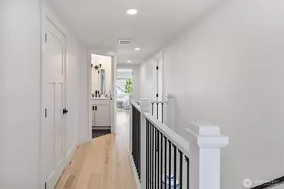 317 NE 58th Street, Seattle, WA 98105 - Photo 21