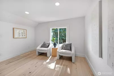 317 NE 58th Street, Seattle, WA 98105 - Photo 19