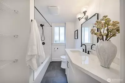 317 NE 58th Street, Seattle, WA 98105 - Photo 15