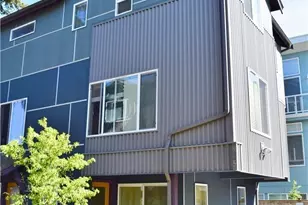 935 N 98th St, Seattle, WA 98103 - Photo 1