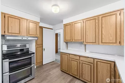 305 N Township Street, Sedro Woolley, WA 98284 - Photo 13