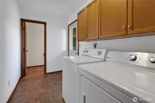 1525 148th St E, Tacoma, WA 98445 - Photo 19