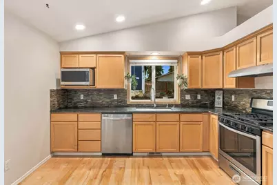 8615 12th Street NE, Lake Stevens, WA 98258 - Photo 11