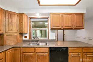 1705 Medallion Loop NW, Olympia, WA 98502 - Photo 11