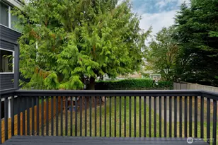 14322 Wallingford Ave N, Seattle, WA 98133 - Photo 31
