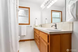 708 Highland Dr, Bellingham, WA 98225 - Photo 21