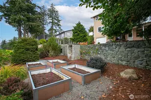 708 Highland Dr, Bellingham, WA 98225 - Photo 5
