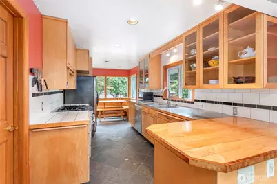 708 Highland Drive, Bellingham, WA 98225 - Photo 11
