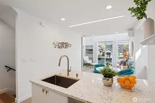 6211 12th Ave NE, Seattle, WA 98115 - Photo 15