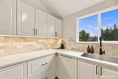 820 Cady Rd #E305, Everett, WA 98203 - Photo 7