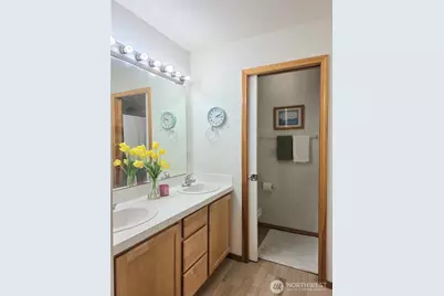 18866 108th Lane SE, Renton, WA 98055 - Photo 21