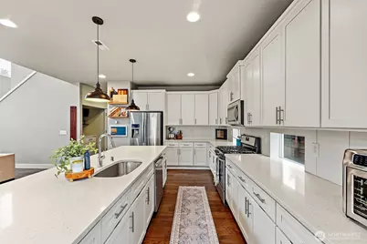 14708 199th Avenue E, Bonney Lake, WA 98391 - Photo 15