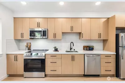 806 B S Rose Street, Seattle, WA 98108 - Photo 7