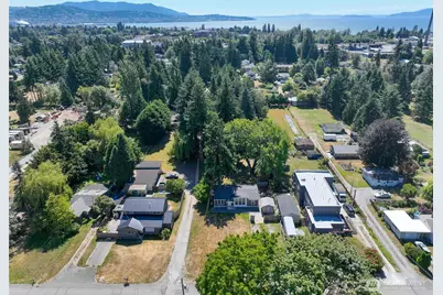 3015 Birchwood Avenue, Bellingham, WA 98225 - Photo 3