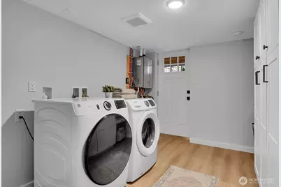 1812 6th Avenue W, Seattle, WA 98119 - Photo 23