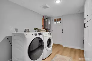 1812 6th Ave W, Seattle, WA 98119 - Photo 23