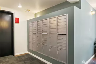 300 10th Ave, Seattle, WA 98122 - Photo 21