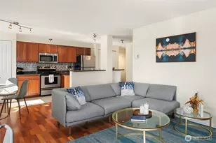 300 10th Ave, Seattle, WA 98122 - Photo 3