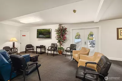 2760 76th Avenue SE #402, Mercer Island, WA 98040 - Photo 23