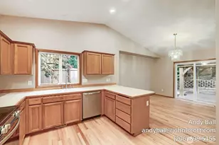 5608 125th St SE, Snohomish, WA 98296 - Photo 11