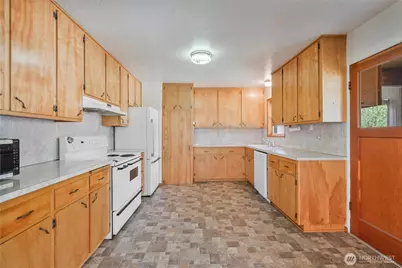 134 Buland Drive, Castle Rock, WA 98611 - Photo 9