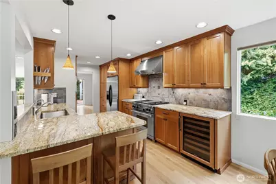 18202 NE 191st Street, Woodinville, WA 98077 - Photo 9