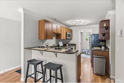 1011 156th Avenue NE #207, Bellevue, WA 98007 - Photo 13