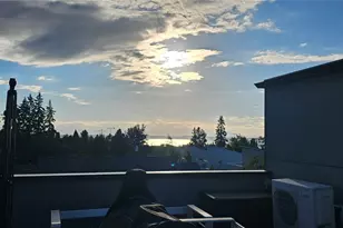 9043 C Mary Ave NW, Seattle, WA 98117 - Photo 21