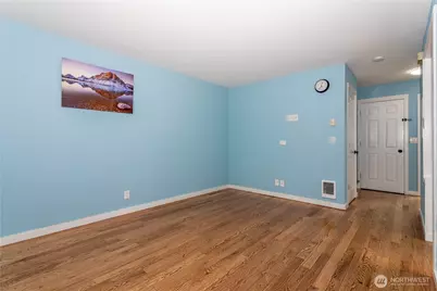 126 W Casino Rd #9, Everett, WA 98204 - Photo 9