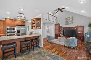 2137 Tilbury Ln, Oak Harbor, WA 98277 - Photo 13