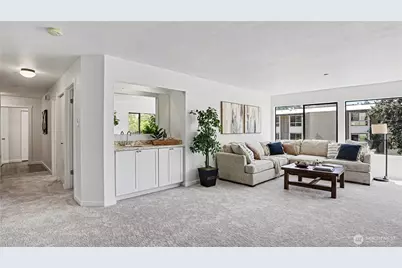 10101 SE 3rd Street #202, Bellevue, WA 98004 - Photo 3
