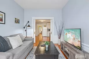 1124 Lakeview Blvd E, Seattle, WA 98102 - Photo 5
