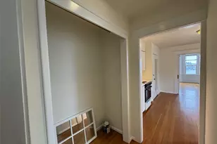 1124 Lakeview Blvd E, Seattle, WA 98102 - Photo 19