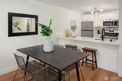 10501 8th Avenue NE #430, Seattle, WA 98125 - Photo 7