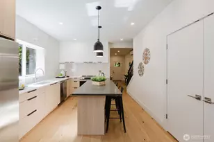 6338 Blakely Ave NE, Bainbridge Island, WA 98110 - Photo 9