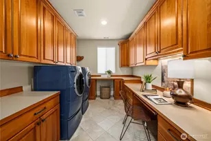 14721 Knoll Park Ct E, Bonney Lake, WA 98391 - Photo 21