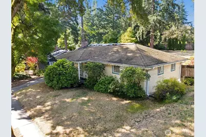 11735 35th Avenue NE, Seattle, WA 98125 - Photo 3