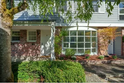 1420 Bellevue Way SE #8, Bellevue, WA 98004 - Photo 1