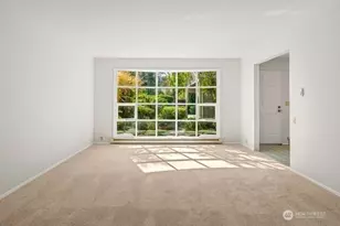 1420 Bellevue Way SE, Bellevue, WA 98004 - Photo 3