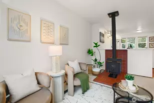 201 28th Ave, Seattle, WA 98122 - Photo 3
