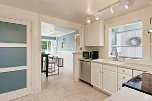 7419 48th Ave NE, Seattle, WA 98115 - Photo 13