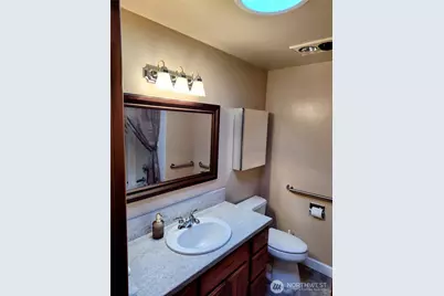 98512 65th Court SW, Olympia, WA 98512 - Photo 19