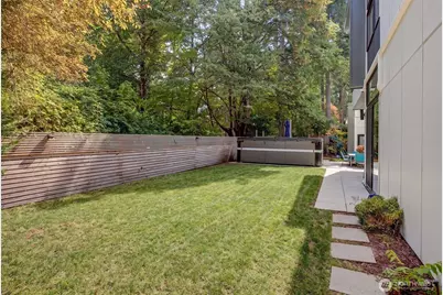 7560 86th Avenue SE, Mercer Island, WA 98040 - Photo 19